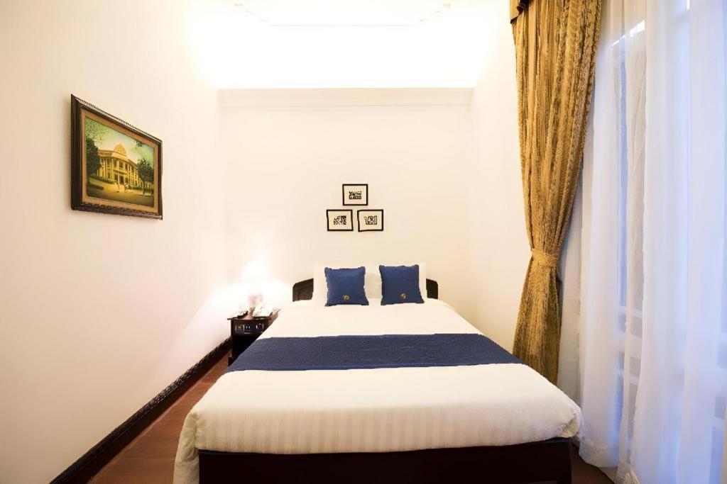 Hoa Binh Hotel Hanoi Buitenkant foto