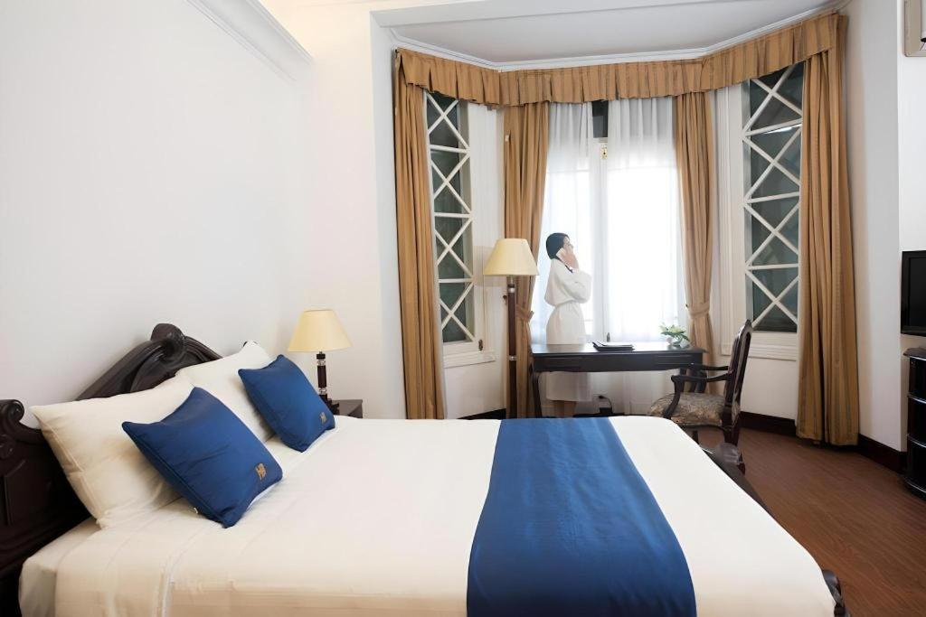 Hoa Binh Hotel Hanoi Buitenkant foto
