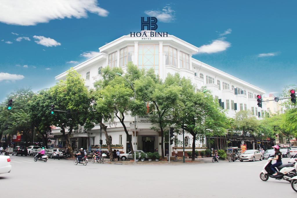 Hoa Binh Hotel Hanoi Buitenkant foto